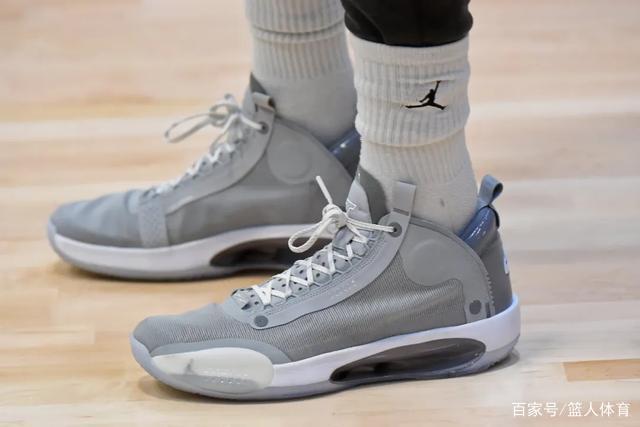 曼联尤文等队都找过齐达内 他只愿带皇马&法国